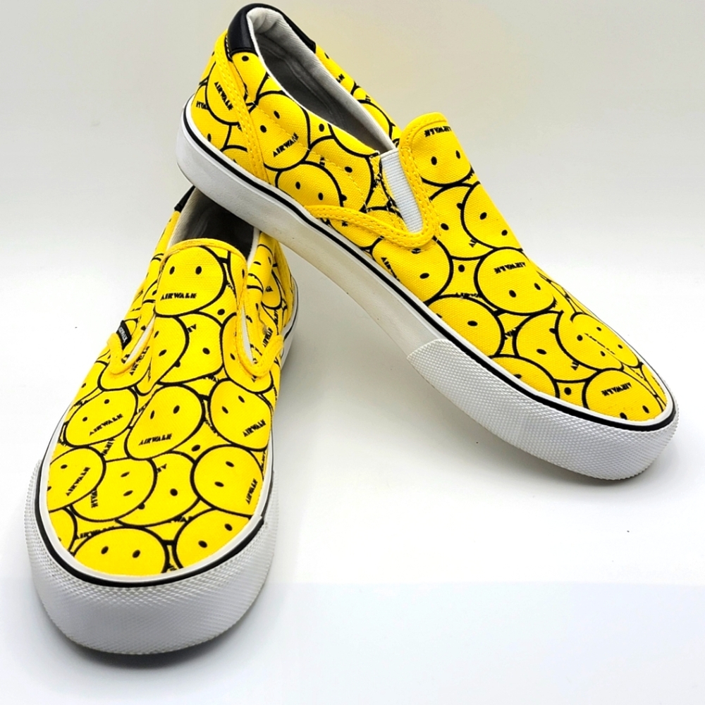 Airwalk Women's Yellow‎ Smiley Face Slip-On SneakersSize 10M. #1538